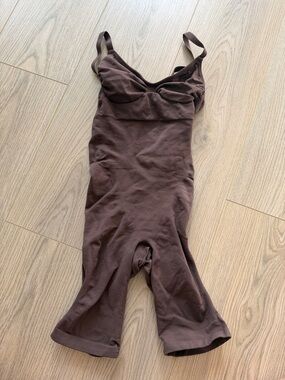 SKIMS Chocolate Brown Sculpting Bodysuit
